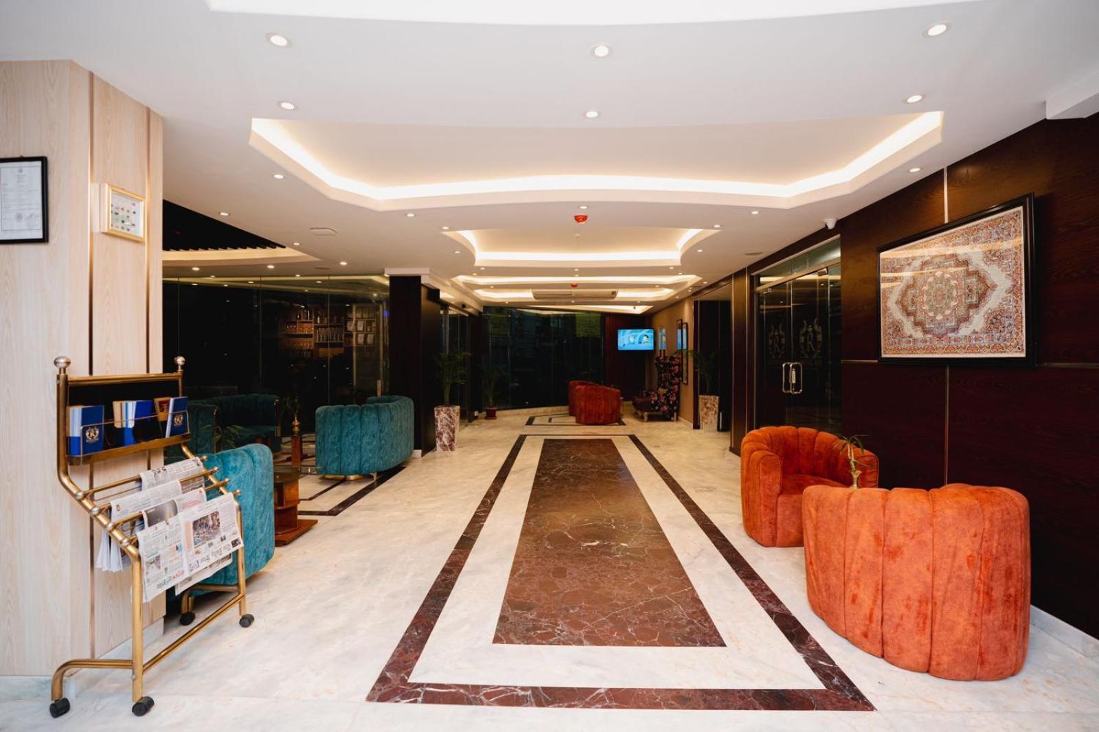 Royal Raj Hotel Rajshahi Buitenkant foto