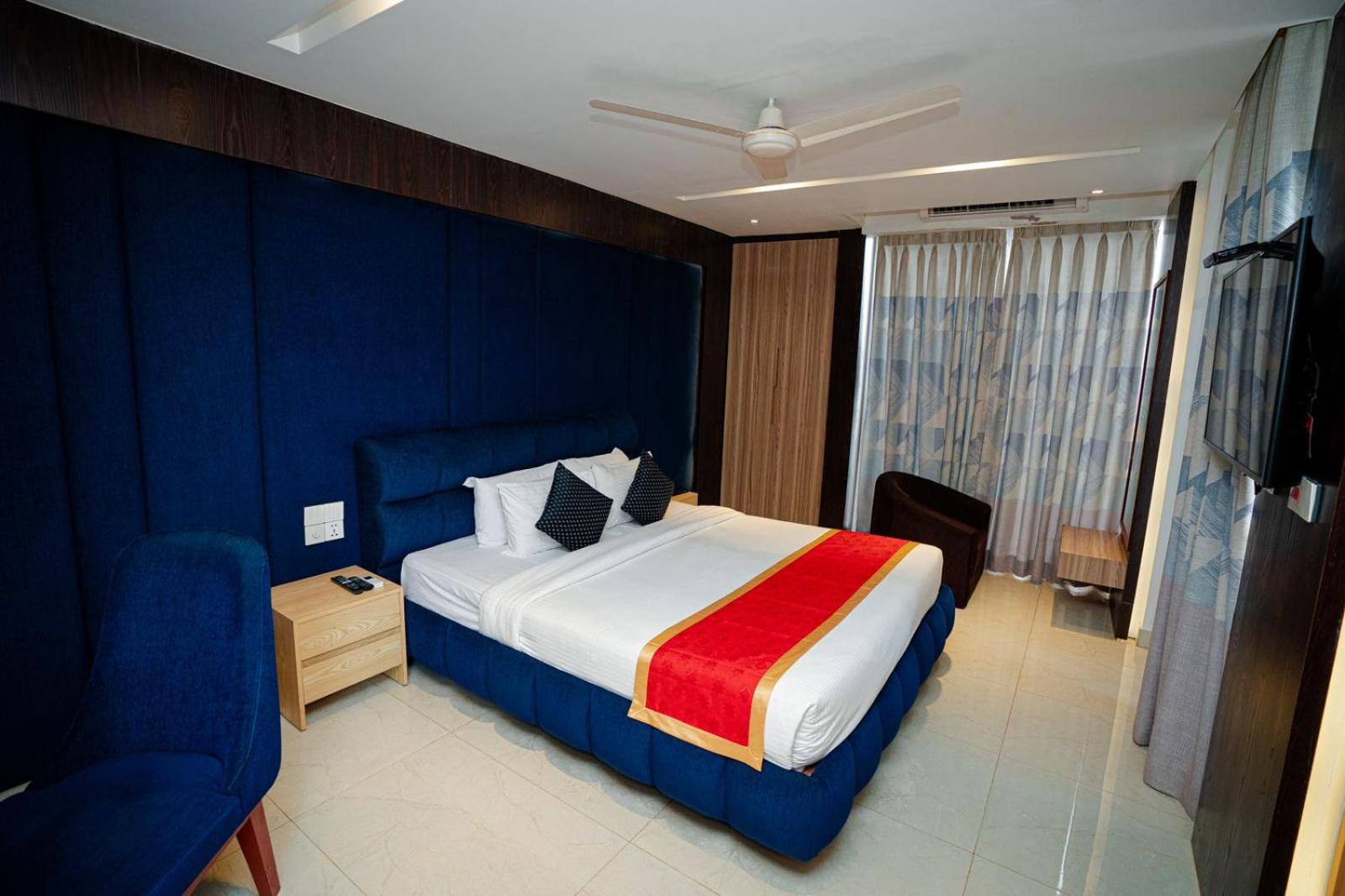Royal Raj Hotel Rajshahi Buitenkant foto