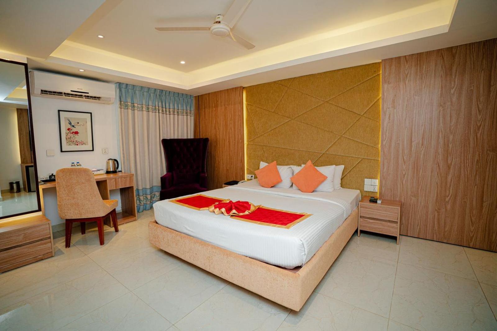 Royal Raj Hotel Rajshahi Buitenkant foto